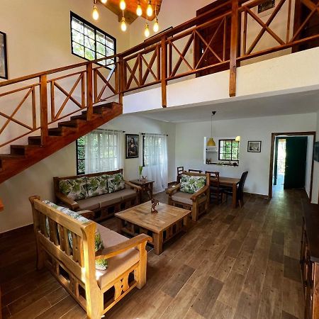 Jarabacoa Villas With Private Pool And Parking Exterior photo
