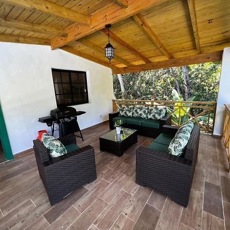Jarabacoa Villas With Private Pool And Parking Exterior photo