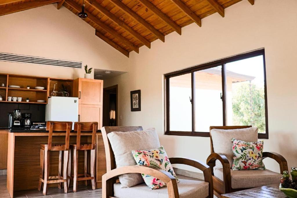 Jarabacoa Villas With Private Pool And Parking Exterior photo